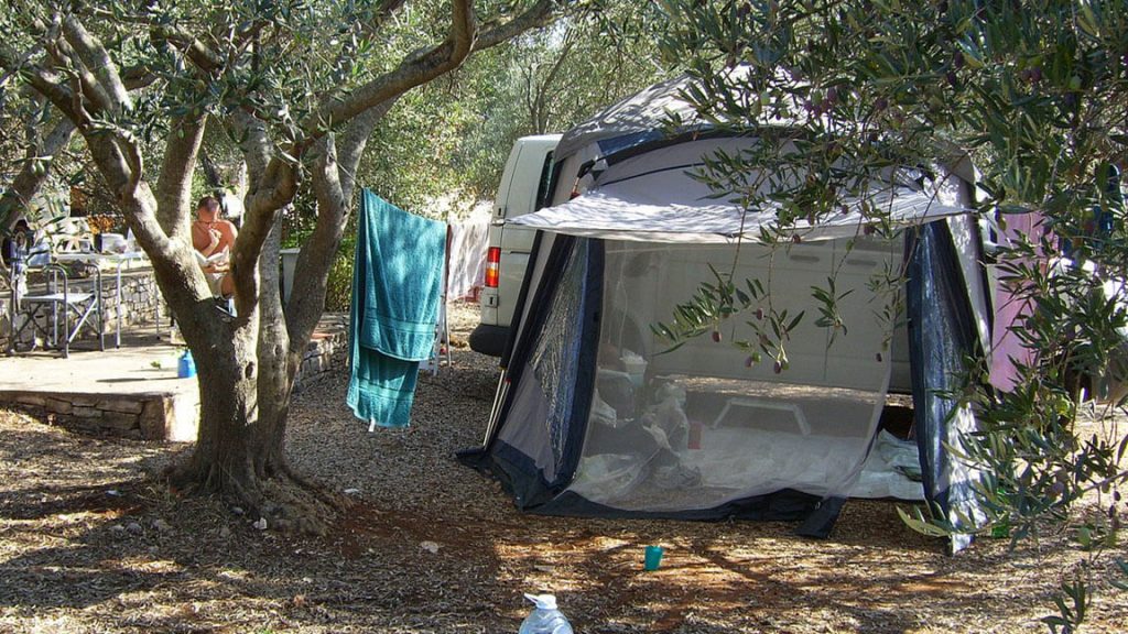 Top 10 Best Camping Canopies To Get This Year - Official ...