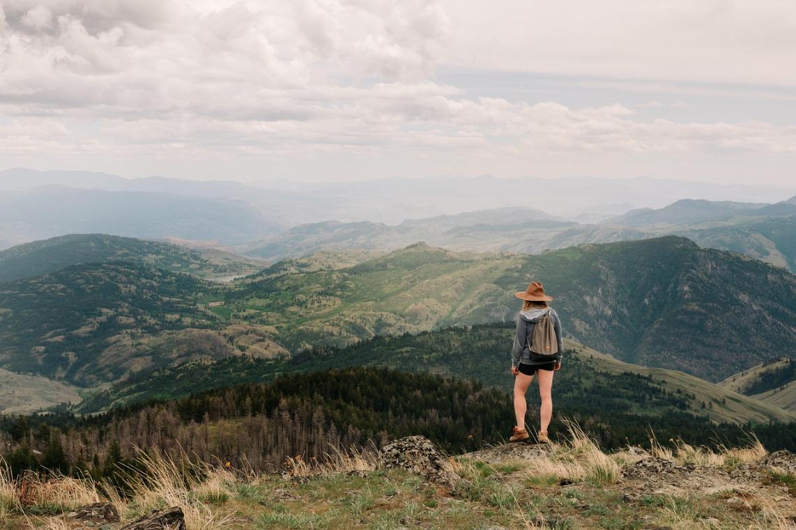 10 Best Outdoor Hiking Shorts for Women – Lightweight, Quick-Dry, and Trail-Ready